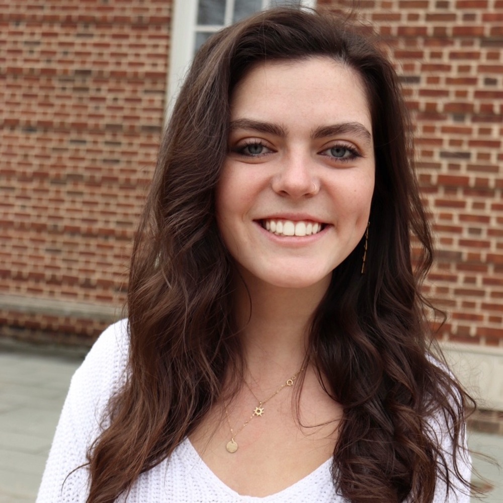 Meet your Posher, Claire